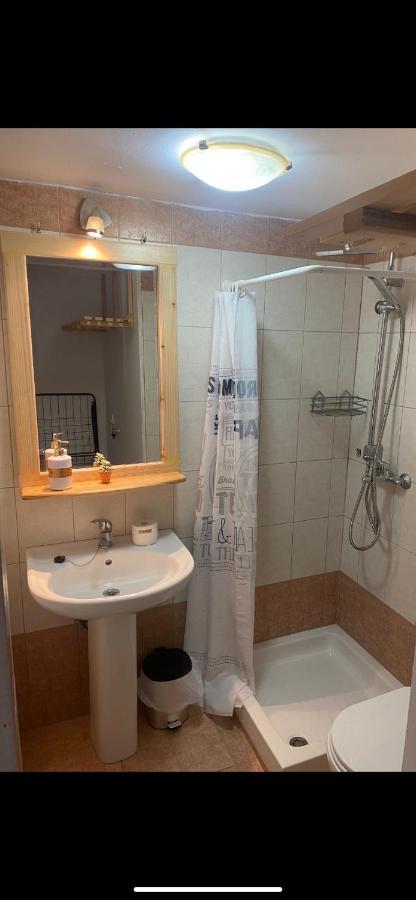 Akrotiri Apartament *